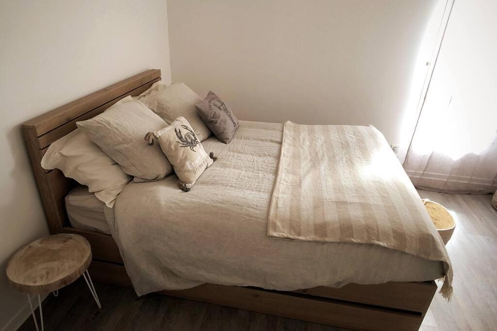 Appartement, Confort, Parking, Terrasse Динан Екстериор снимка